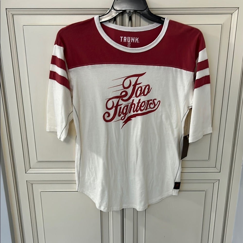Trunk Ltd Women's Tops - Graphic band tee Bundle lot of 4 - Picture 12 of 15